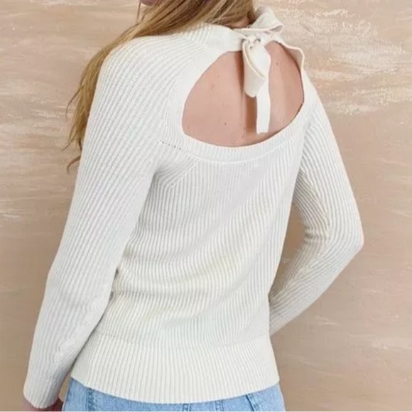 Banana Republic cream Keyhole Open Back Bow Tie knitted Crewneck Sweater Small - Picture 9 of 9